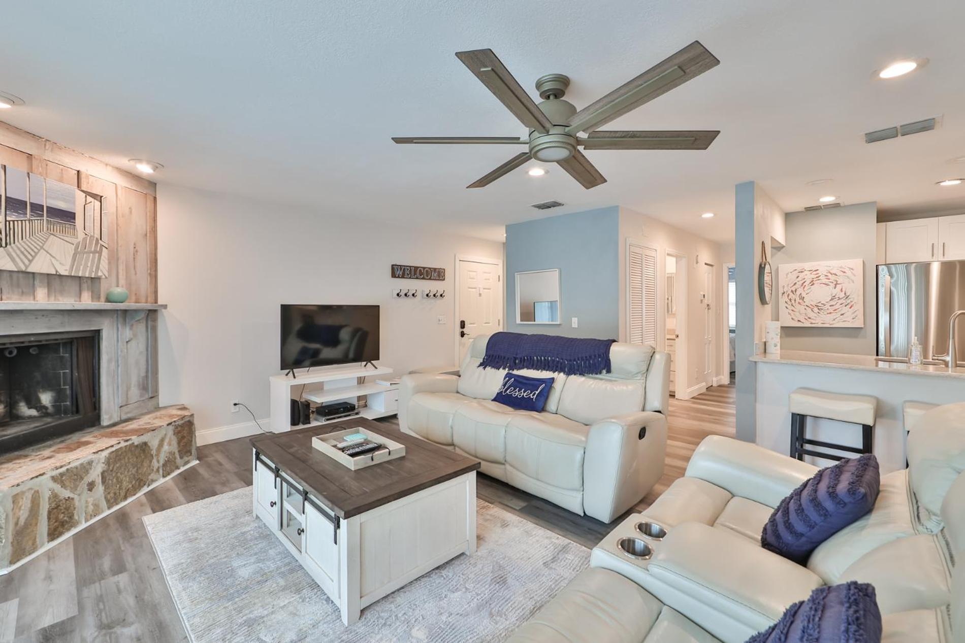 100 Steps To Beautiful Indian Rocks Beach, Oceanside, 2 Bedroom Updated Condo 클리어워터 비치 외부 사진